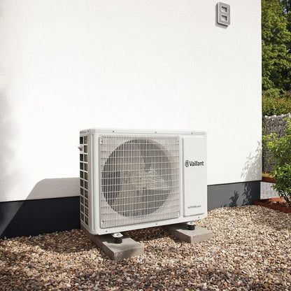 Vaillant Kit aroTHERM pure 4 kW 230V VWL 45/7.2 AS S3 Pompa di calore split monofase + VWL 107/7.2 IS modulo murale 8000016283
